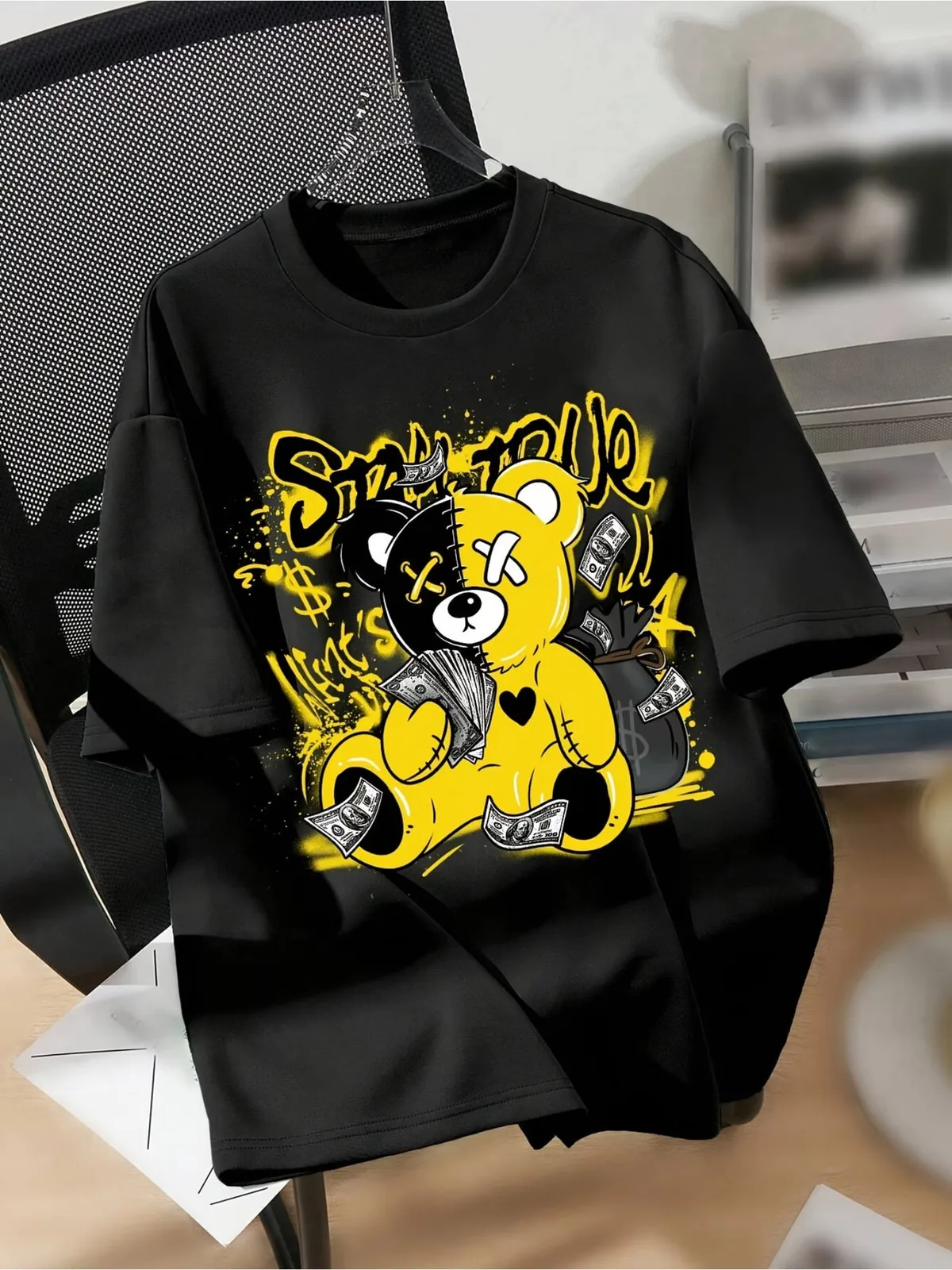 Men'S Graphic T-Shirt - Retro Streetwear Tee with Cute Yellow Bear & Graffiti Le
Men'S Graphic T-Shirt - Retro Streetwear Tee with Cute Yellow Bear & Graffiti Le