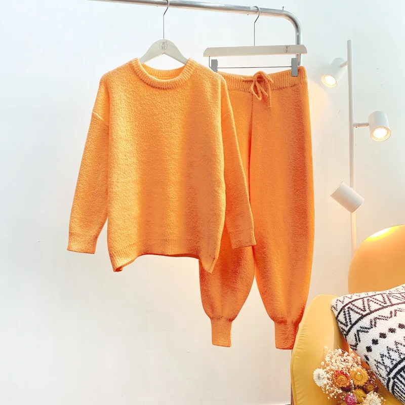 Warm Pajamas Set Women Autumn Winter Plus Velvet Thickening Simple Solid Color Wool Soft Home Clothes Ankle-tied Pants Pijamas
Warm Pajamas Set Women Autumn Winter Plus Velvet Thickening Simple Solid Color Wool Soft Home Clothes Ankle-tied Pants Pijamas