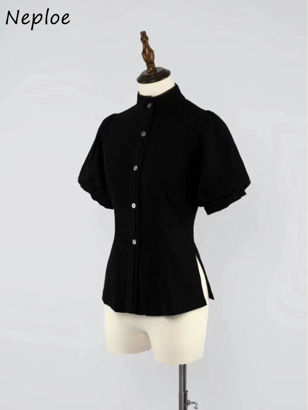 Neploe Sweet Fresh Solid All-match Women Clothing Slim Half Sleeve Half-high Collar Shirt French Style Preppy Personalized Mujer 
Neploe Sweet Fresh Solid All-match Women Clothing Slim Half Sleeve Half-high Collar Shirt French Style Preppy Personalized Mujer