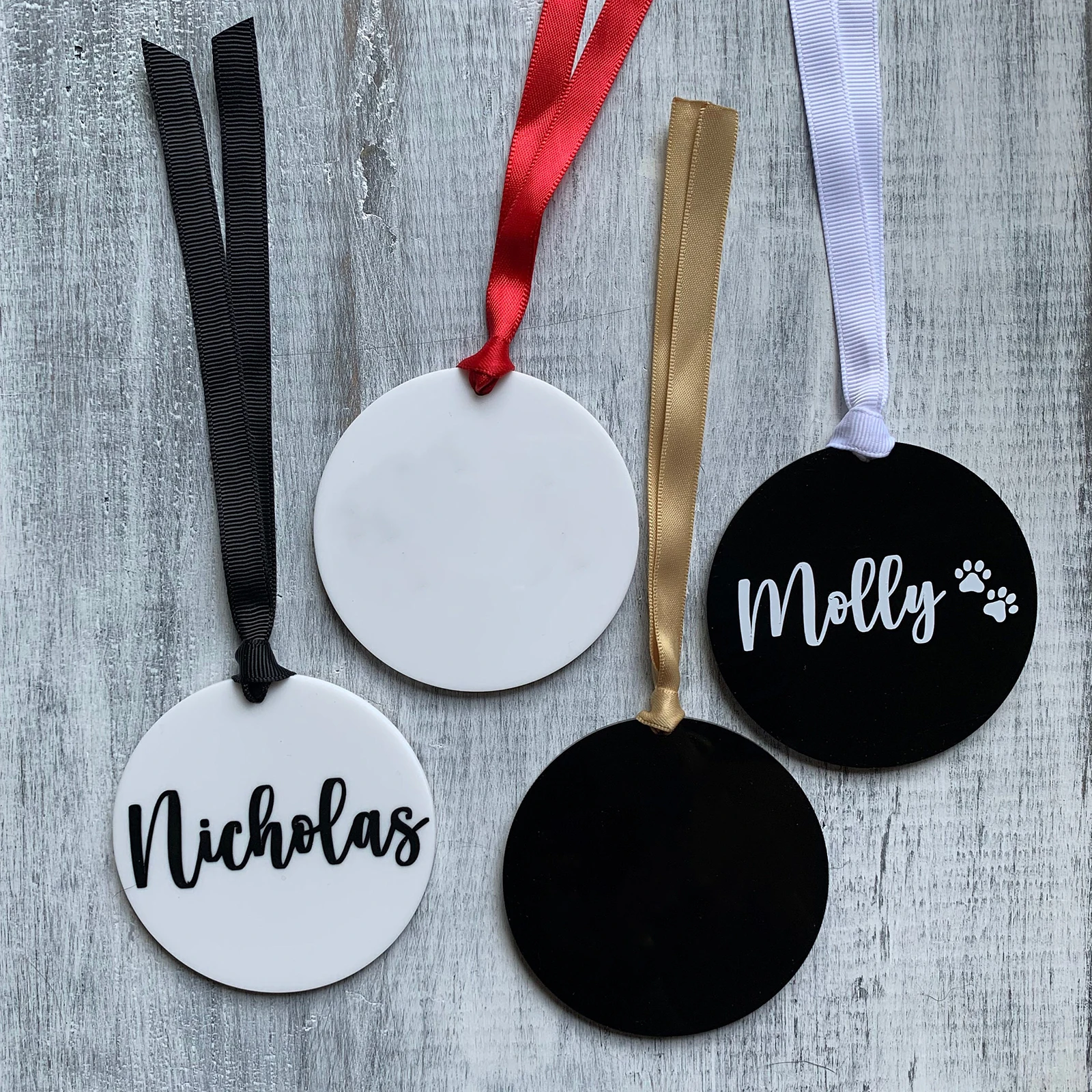 15/30/50PCS Blank 3Inch Acrylic Circle Ornament,Name Sign,Stocking Tag,Wedding Place Setting,Holiday Decor,Christmas Gift Tag
15/30/50PCS Blank 3Inch Acrylic Circle Ornament,Name Sign,Stocking Tag,Wedding Place Setting,Holiday Decor,Christmas Gift Tag