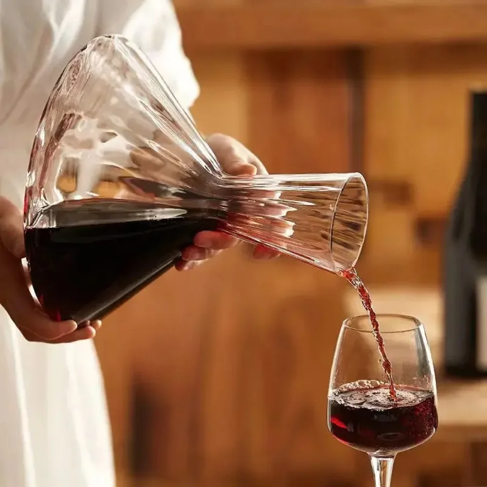 Red Wine Rotary Wine Separator High Grade Crystal Glass Barware Waist Design Wine Bottle for Family And Party Decoration Gifts
Red Wine Rotary Wine Separator High Grade Crystal Glass Barware Waist Design Wine Bottle for Family And Party Decoration Gifts