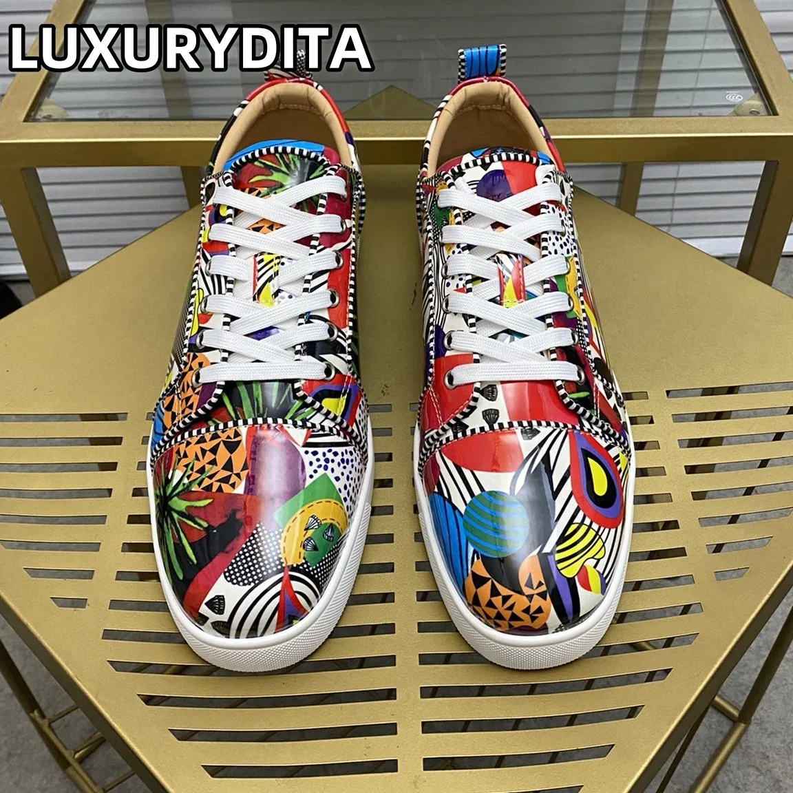 Top Quality Womens Trendy Casual Tennis Shoes Luxury Mens Real Leather Sneakers 35-48 Designr Rivet Red Sole Lovers Shoes M0235
Top Quality Womens Trendy Casual Tennis Shoes Luxury Mens Real Leather Sneakers 35-48 Designr Rivet Red Sole Lovers Shoes M0235