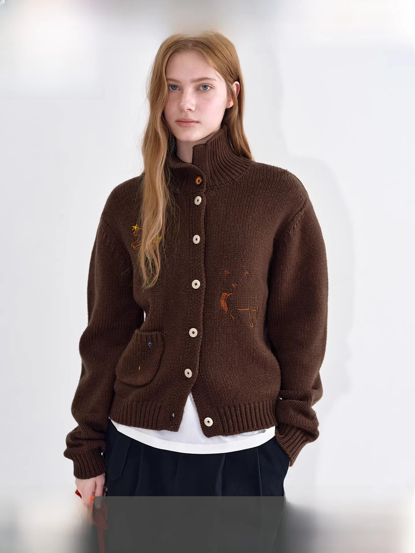 Fano Heavy Embroidery Knit Sweater Wool Yarn Button Design Color Blo Hand Stitched Winter Women's Loose Fit Cardigan
Fano Heavy Embroidery Knit Sweater Wool Yarn Button Design Color Blo Hand Stitched Winter Women's Loose Fit Cardigan