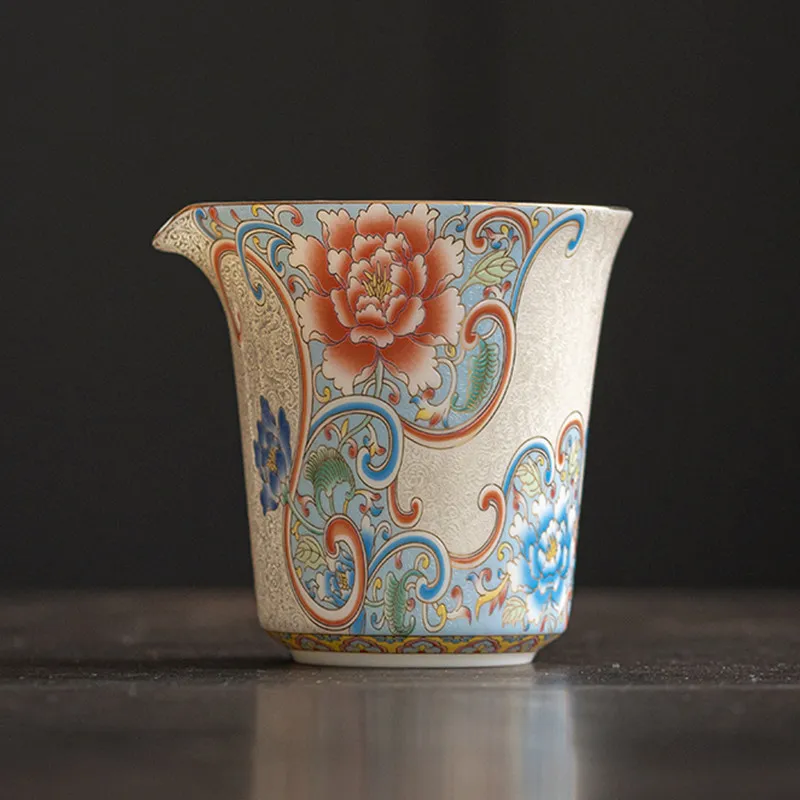 cx Guochao handmade filigree silver ceramic fair cup large capacity even cup tea dispenser
cx Guochao handmade filigree silver ceramic fair cup large capacity even cup tea dispenser