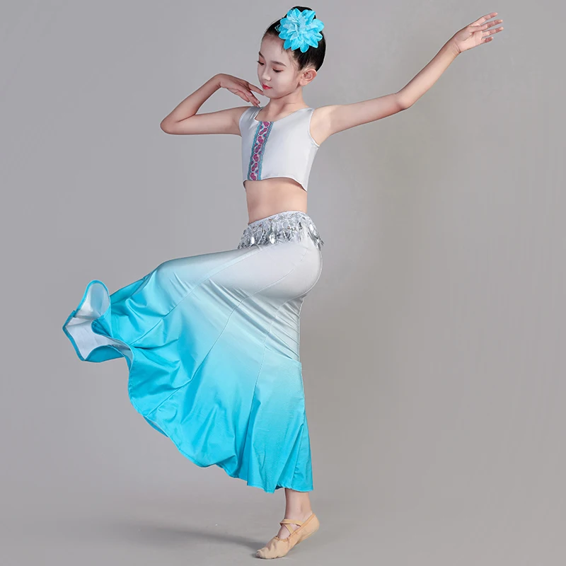 2026 New Children's Dai Dance Performance Dress, Girls' Sparkling Peacock Dance Tail Skirt
2026 New Children's Dai Dance Performance Dress, Girls' Sparkling Peacock Dance Tail Skirt
