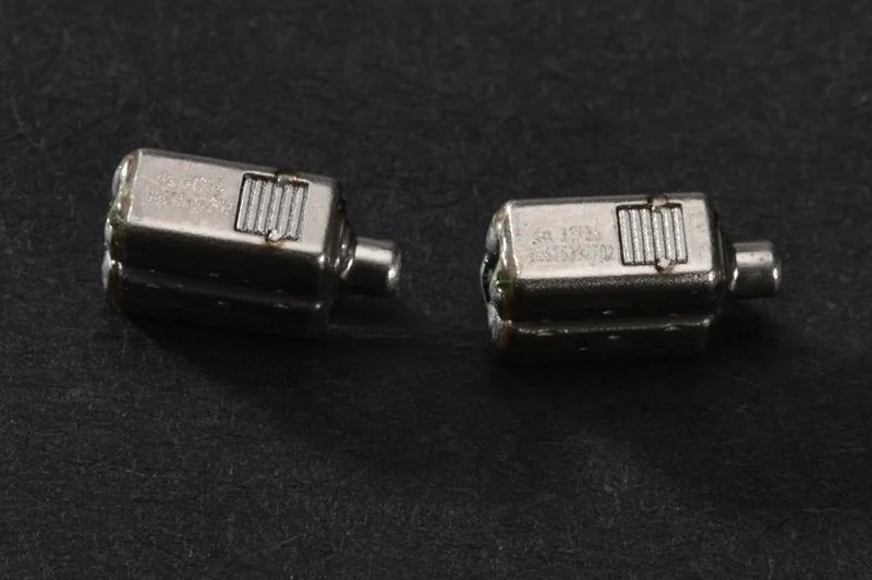 GHXAMP импортный для Knowles SWFK-31736 динамический Железный блок высокочастотный для QDC 8 1964 VE JH различные флагманские наушники 1 пара
GHXAMP импортный для Knowles SWFK-31736 динамический Железный блок высокочастотный для QDC 8 1964 VE JH различные флагманские наушники 1 пара