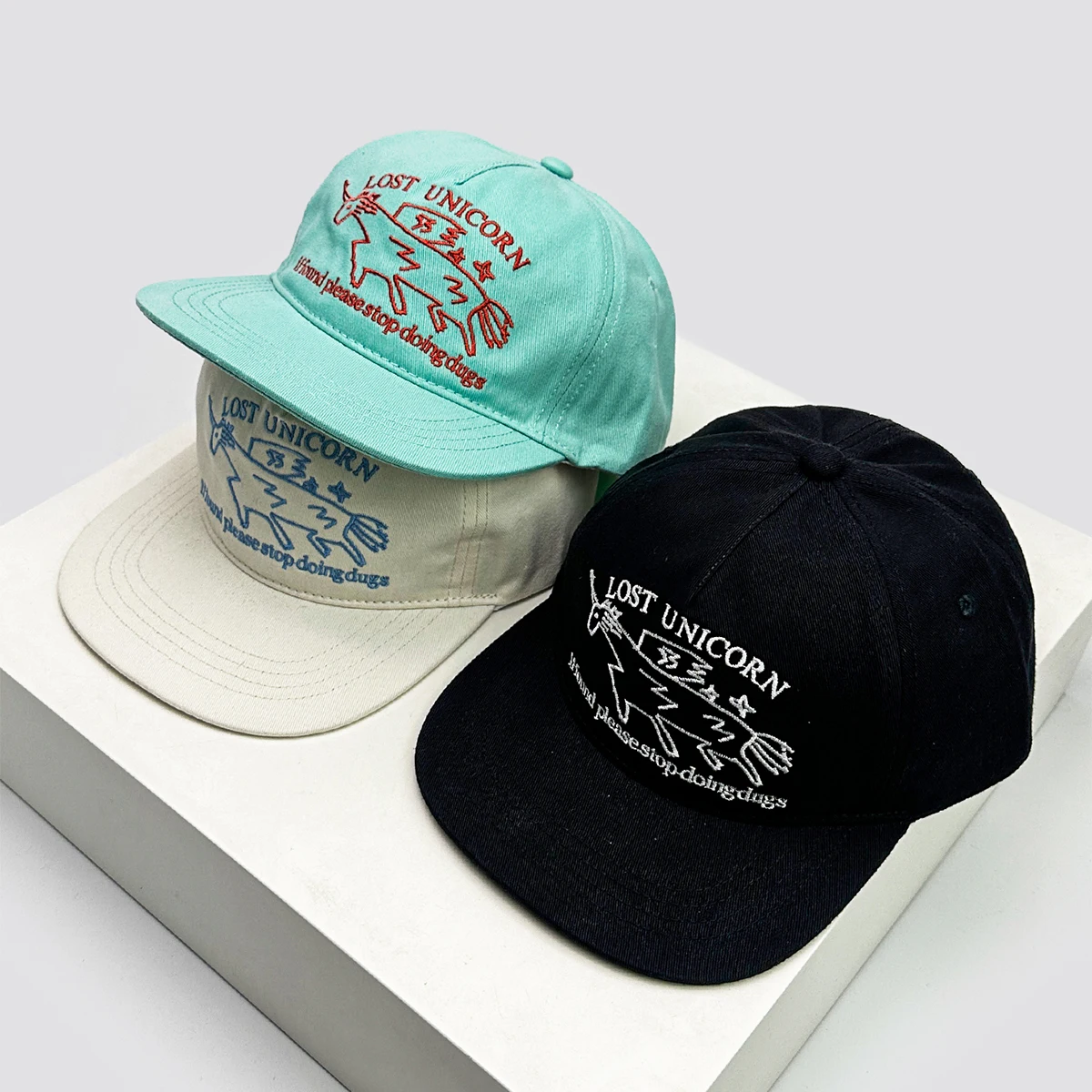 New Unisex Niche Unicorn Letters Embroidery Baseball Hats Flat Eave Sunshade Korean Peaked Caps Versatile Fashion Personal ins
New Unisex Niche Unicorn Letters Embroidery Baseball Hats Flat Eave Sunshade Korean Peaked Caps Versatile Fashion Personal ins