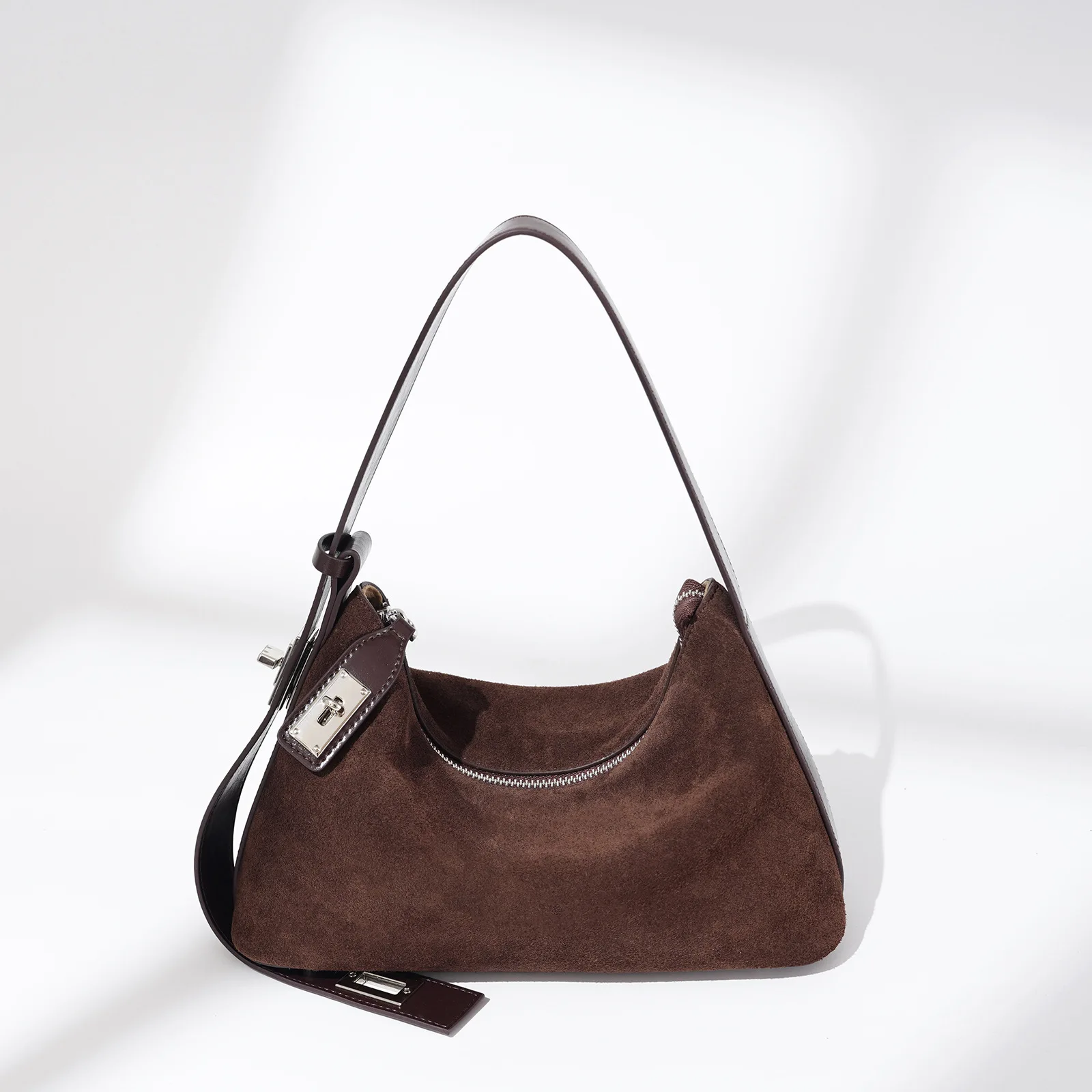 New Soft Cowhide Dumpling Bag Retro Crescent Shape Fashion Design Shoulder Handheld Women Commute Daily Bag
New Soft Cowhide Dumpling Bag Retro Crescent Shape Fashion Design Shoulder Handheld Women Commute Daily Bag