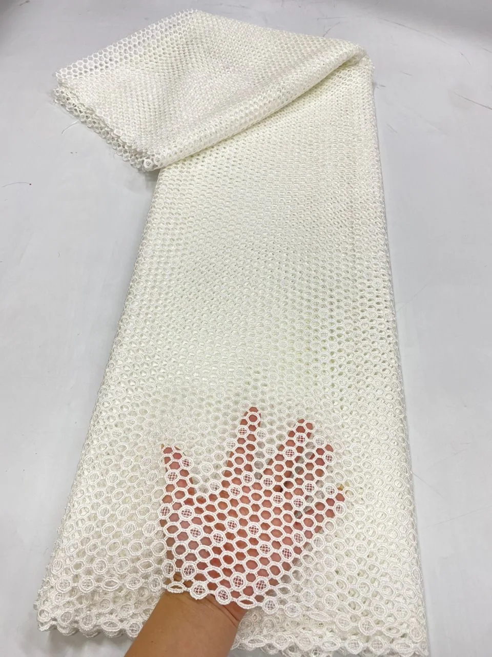 White African Cord Lace Fabric 2026 High Quality Nigerian Milk Silk Guipure Lace Fabric Water Soluble For Party M433-1
White African Cord Lace Fabric 2026 High Quality Nigerian Milk Silk Guipure Lace Fabric Water Soluble For Party M433-1