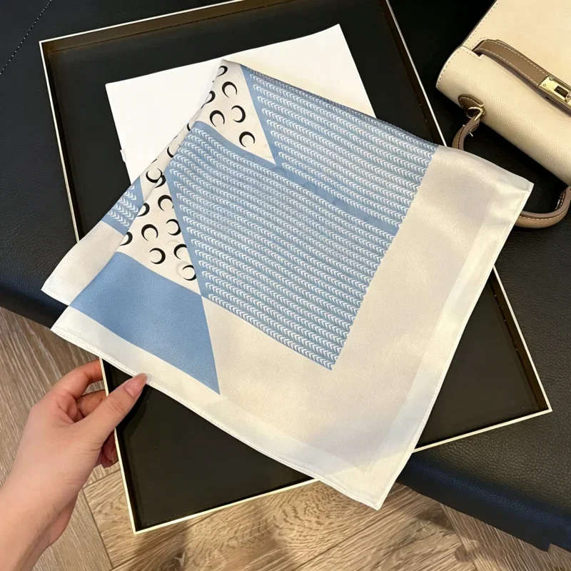 Women 100% Mulberry Silk Square Scarf 53cm Blue Moon Pattern Neck Scarf Head Wraps Bag Scarves for Office Casual Wear
Women 100% Mulberry Silk Square Scarf 53cm Blue Moon Pattern Neck Scarf Head Wraps Bag Scarves for Office Casual Wear