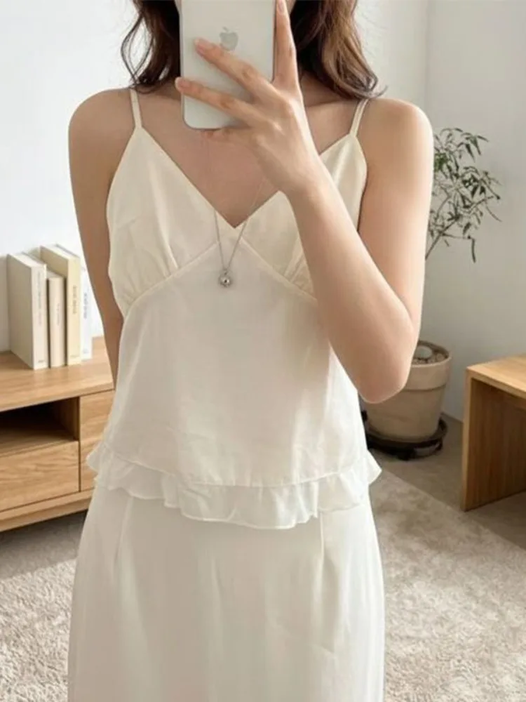 Korean Style Sleeveless Vest with Ruffle Hemline Inner And Outer Wear Slimming Effect Clothing for Women Spring Autumn Winter
Korean Style Sleeveless Vest with Ruffle Hemline Inner And Outer Wear Slimming Effect Clothing for Women Spring Autumn Winter