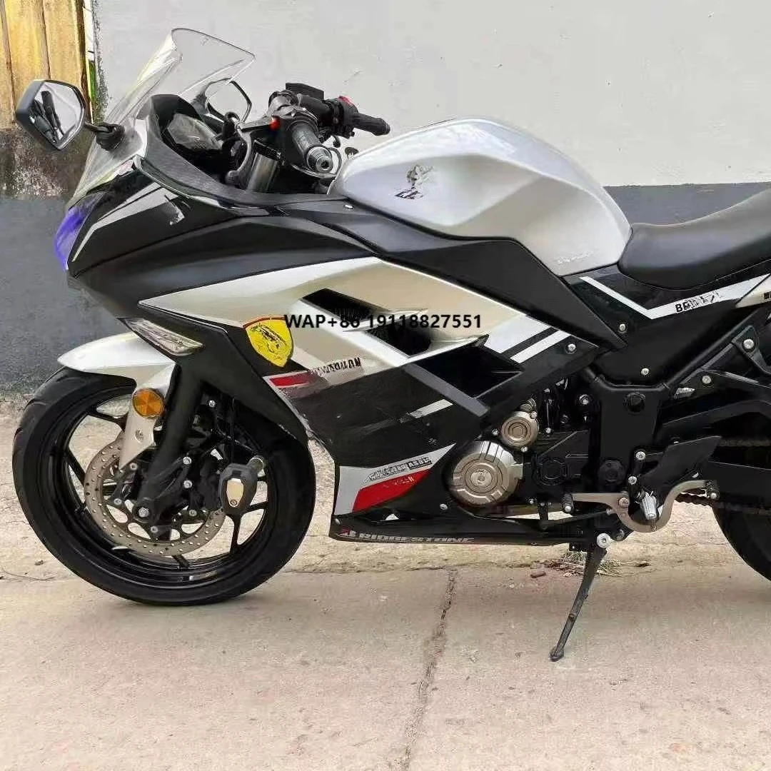 STAHO EFI Kawasaki-Style Ninja Streetbike Twin-Cylinder Water-Cooled EFI 400cc Tianjie Exhaust Pipe
STAHO EFI Kawasaki-Style Ninja Streetbike Twin-Cylinder Water-Cooled EFI 400cc Tianjie Exhaust Pipe