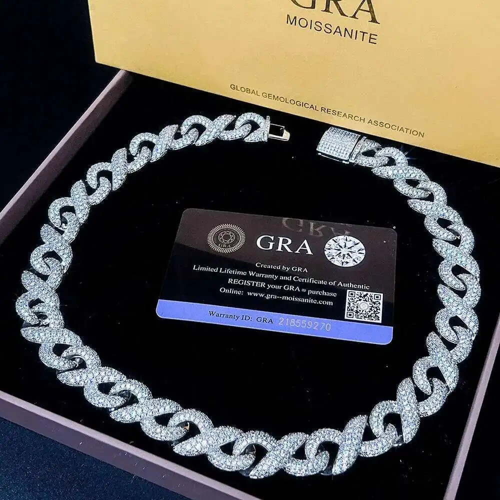 Wholesale Hip Hop Stainless Steel Lock Clasp Cuban Necklace 14k 18k Gold Plated Iced Out Men Miami Cuban Link Chain
Wholesale Hip Hop Stainless Steel Lock Clasp Cuban Necklace 14k 18k Gold Plated Iced Out Men Miami Cuban Link Chain