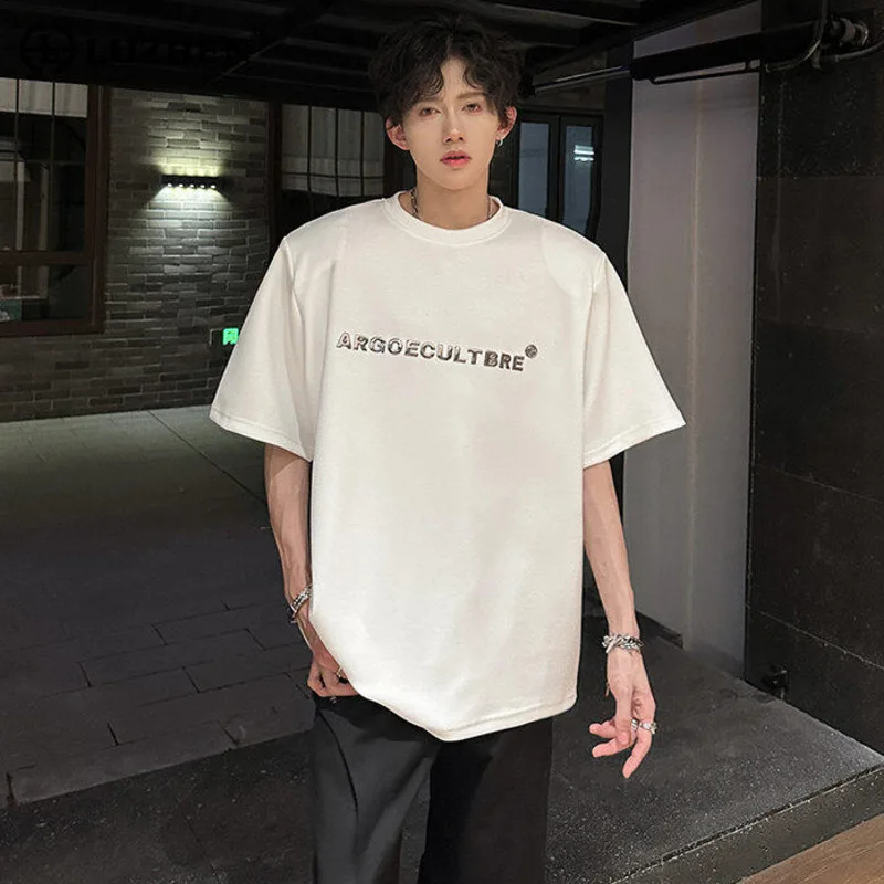 LUZHEN 2025 Summer Handsome Shoulder Pad Short Sleeve T-shirts Men's Original Letter Patchwork Design Loose Casual Tops JY2126
LUZHEN 2025 Summer Handsome Shoulder Pad Short Sleeve T-shirts Men's Original Letter Patchwork Design Loose Casual Tops JY2126