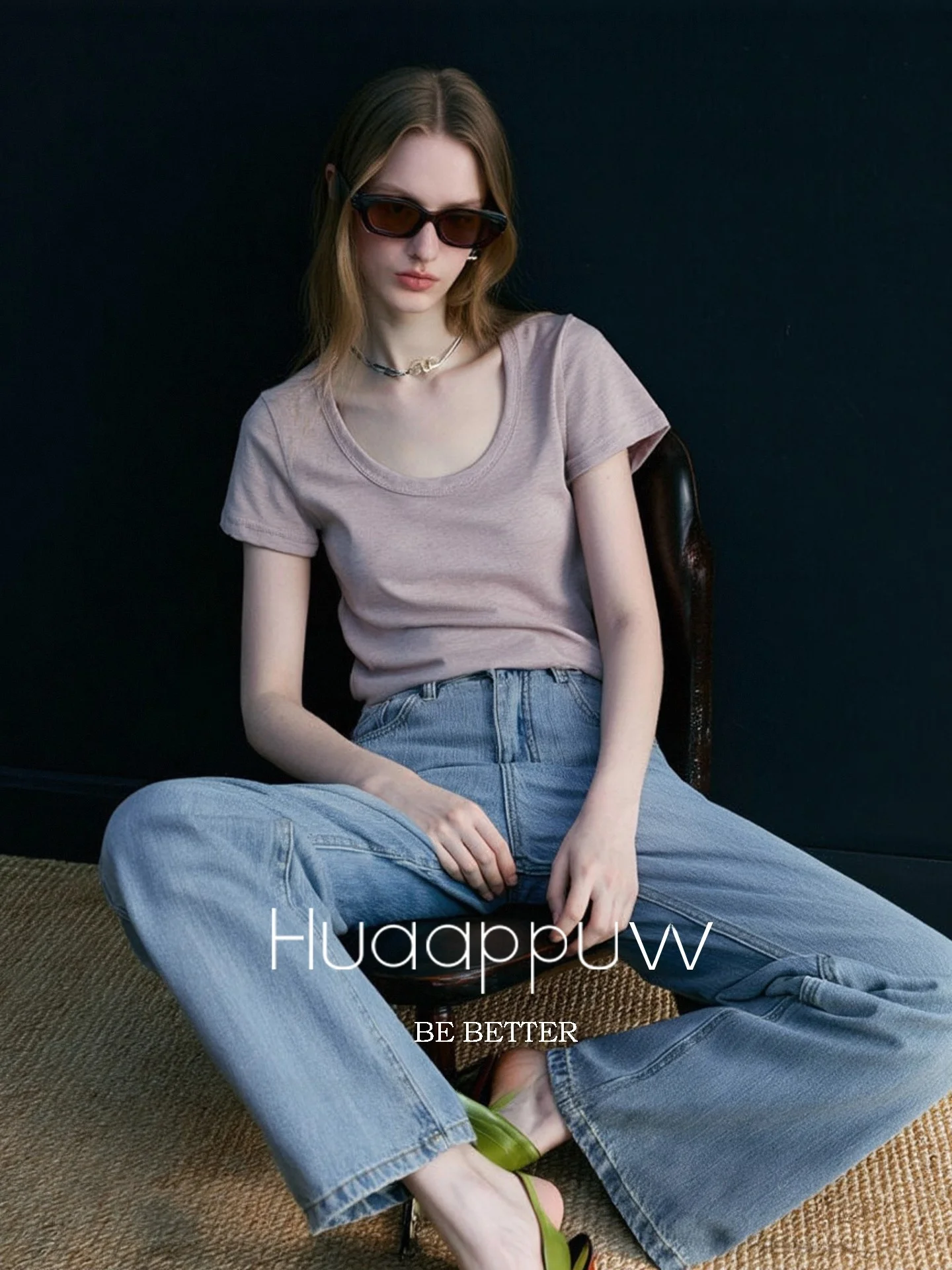 Huaappuw Basic Large round Neck T-Shirt Women's Summer New Style Casual Versatile Top in Two Colors French Style Standard Fit
Huaappuw Basic Large round Neck T-Shirt Women's Summer New Style Casual Versatile Top in Two Colors French Style Standard Fit