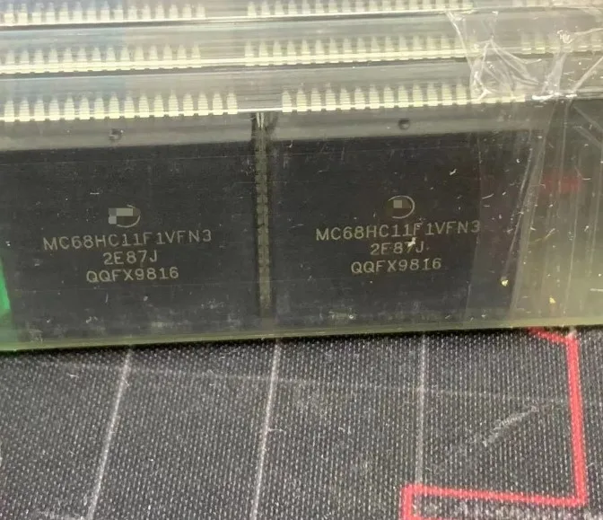 MC68HC11F1VFN3 (1pcs)Electronic Components IC Chip Integrated Circuit
MC68HC11F1VFN3 (1pcs)Electronic Components IC Chip Integrated Circuit
