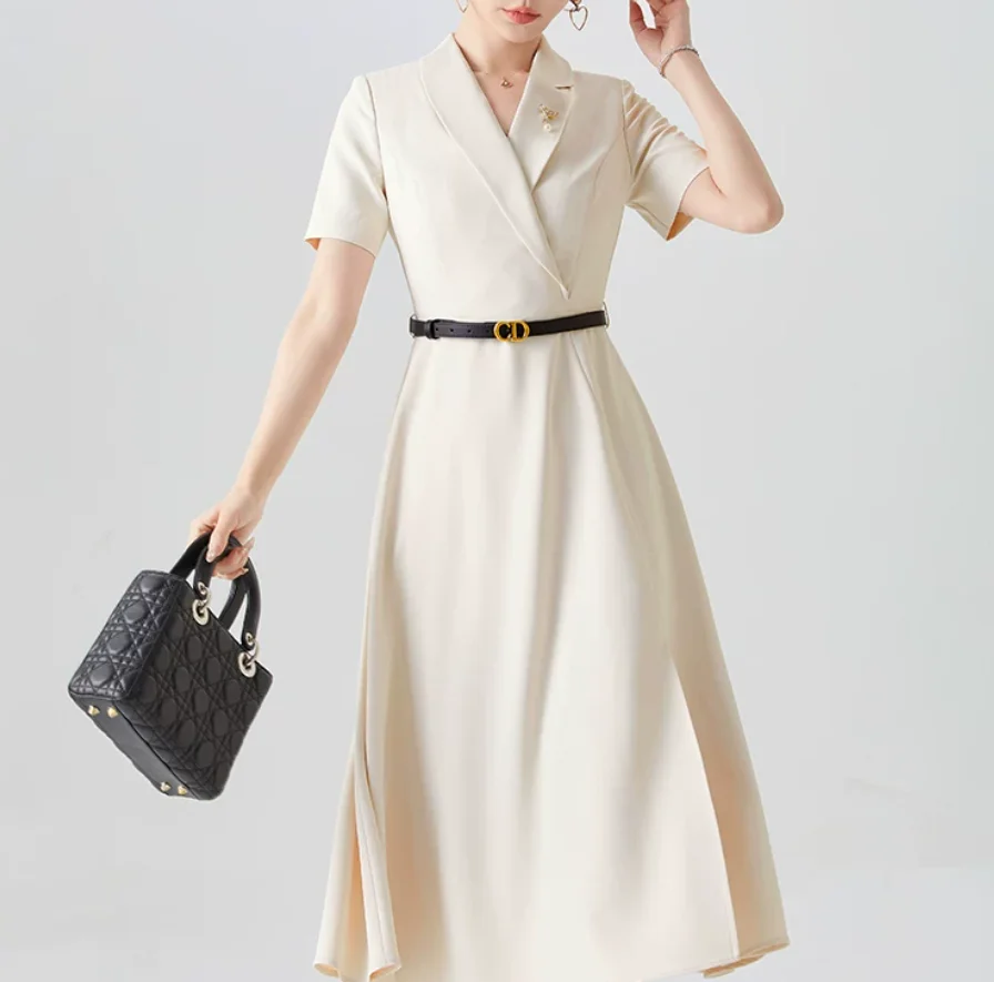 Summer 2026 High-End Professional Business Formal Dress Short Sleeves Waist-Sewn Form-Fitting French-Style Work Dress
Summer 2026 High-End Professional Business Formal Dress Short Sleeves Waist-Sewn Form-Fitting French-Style Work Dress
