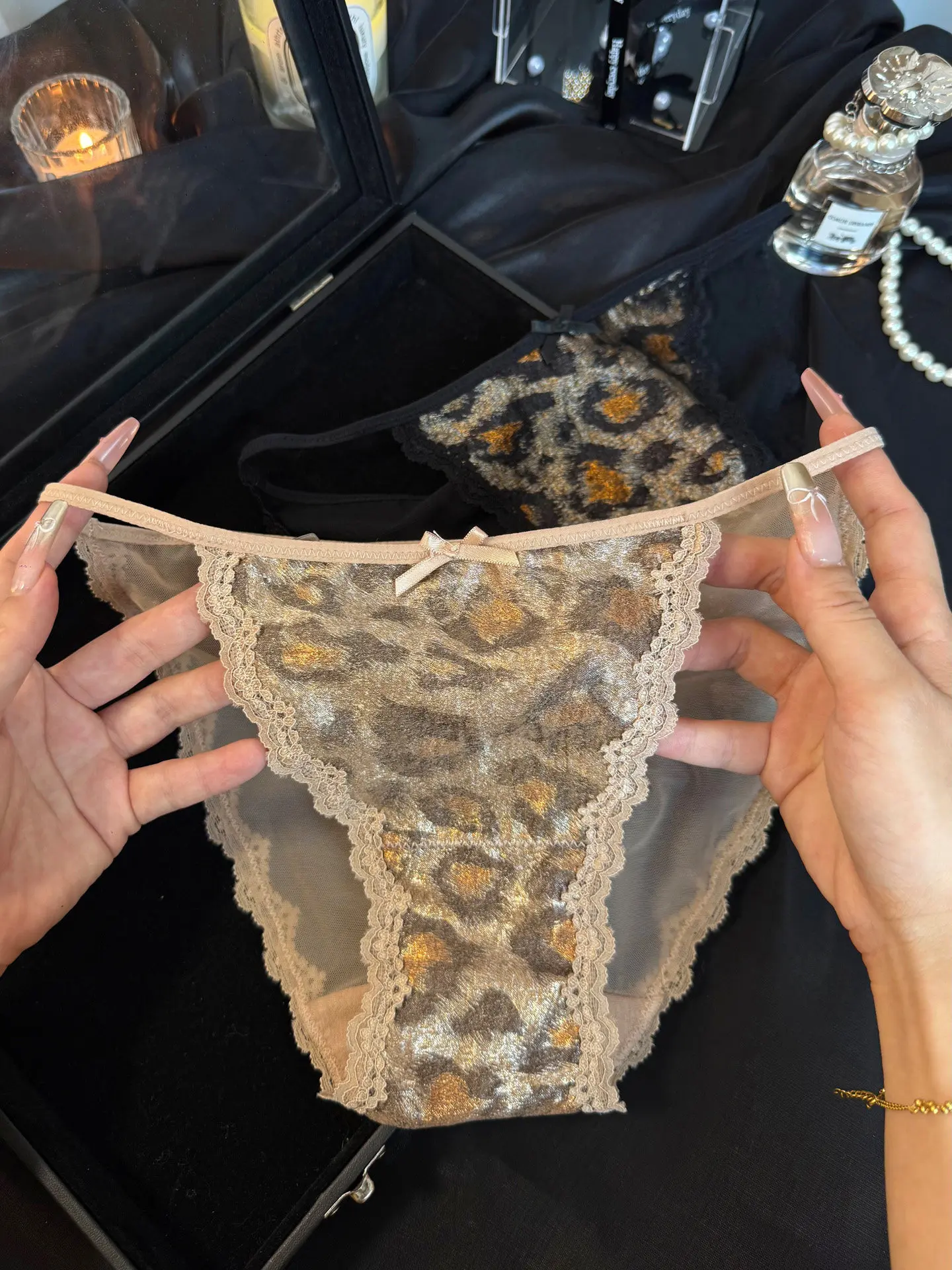 Sexy Glossy Lace Leopard Lingerie Panties Summer Plus Size Underwear Sexy Briefs
Sexy Glossy Lace Leopard Lingerie Panties Summer Plus Size Underwear Sexy Briefs