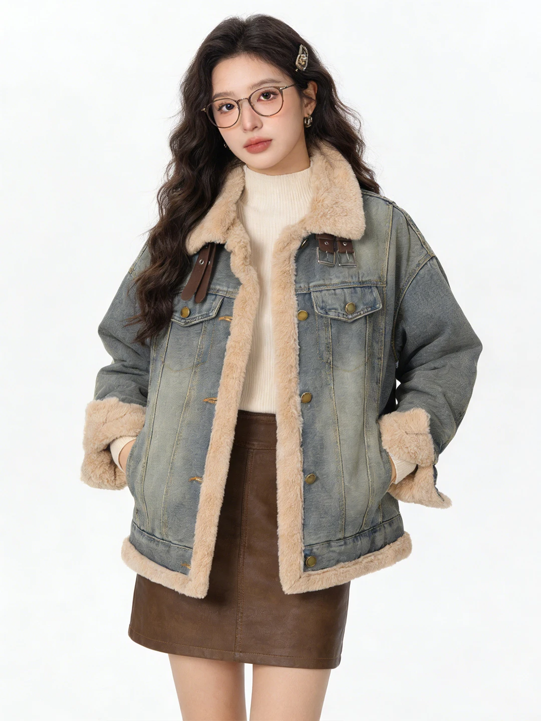 Женская теплая джинсовая куртка в стиле ретро из Гонконга, свободного кроя, с воротником-стойкой, на флисовой подкладке, с длинными рукавами, прямого силуэта
Женская теплая джинсовая куртка в стиле ретро из Гонконга, свободного кроя, с воротником-стойкой, на флисовой подкладке, с длинными рукавами, прямого силуэта