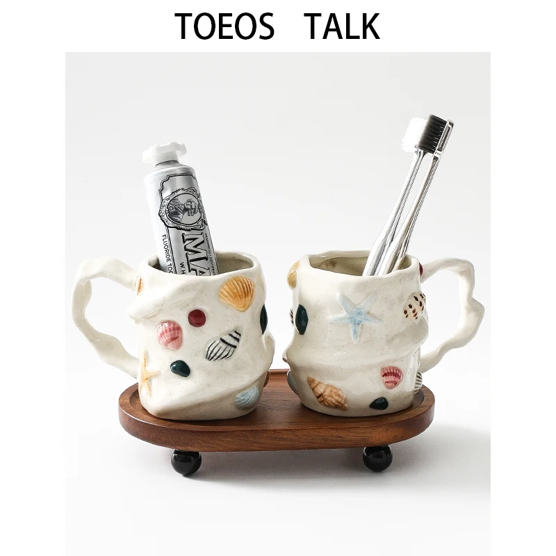 Hand-Painted Ceramic Couple Creative Toothbrush Cups Washing Mouth Cups Set High Aesthetic Hotel Ornaments Bathroom Decor
Hand-Painted Ceramic Couple Creative Toothbrush Cups Washing Mouth Cups Set High Aesthetic Hotel Ornaments Bathroom Decor
