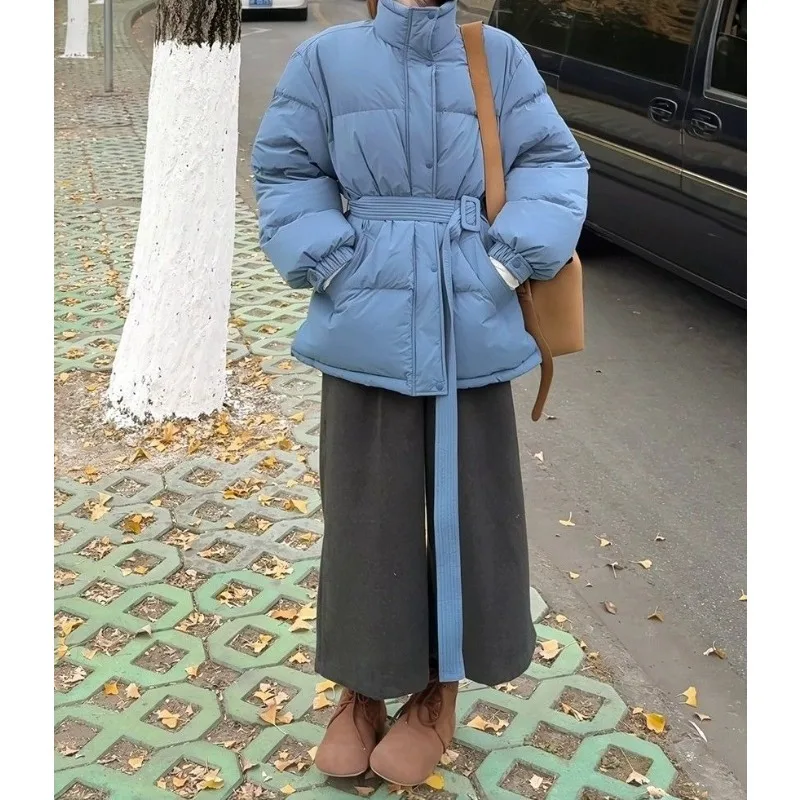 Пригородное универсальное хлопковое пальто с поясом, женское зимнее повседневное свободное облегающее талию теплый топ для похудения, блейзер
Пригородное универсальное хлопковое пальто с поясом, женское зимнее повседневное свободное облегающее талию теплый топ для похудения, блейзер