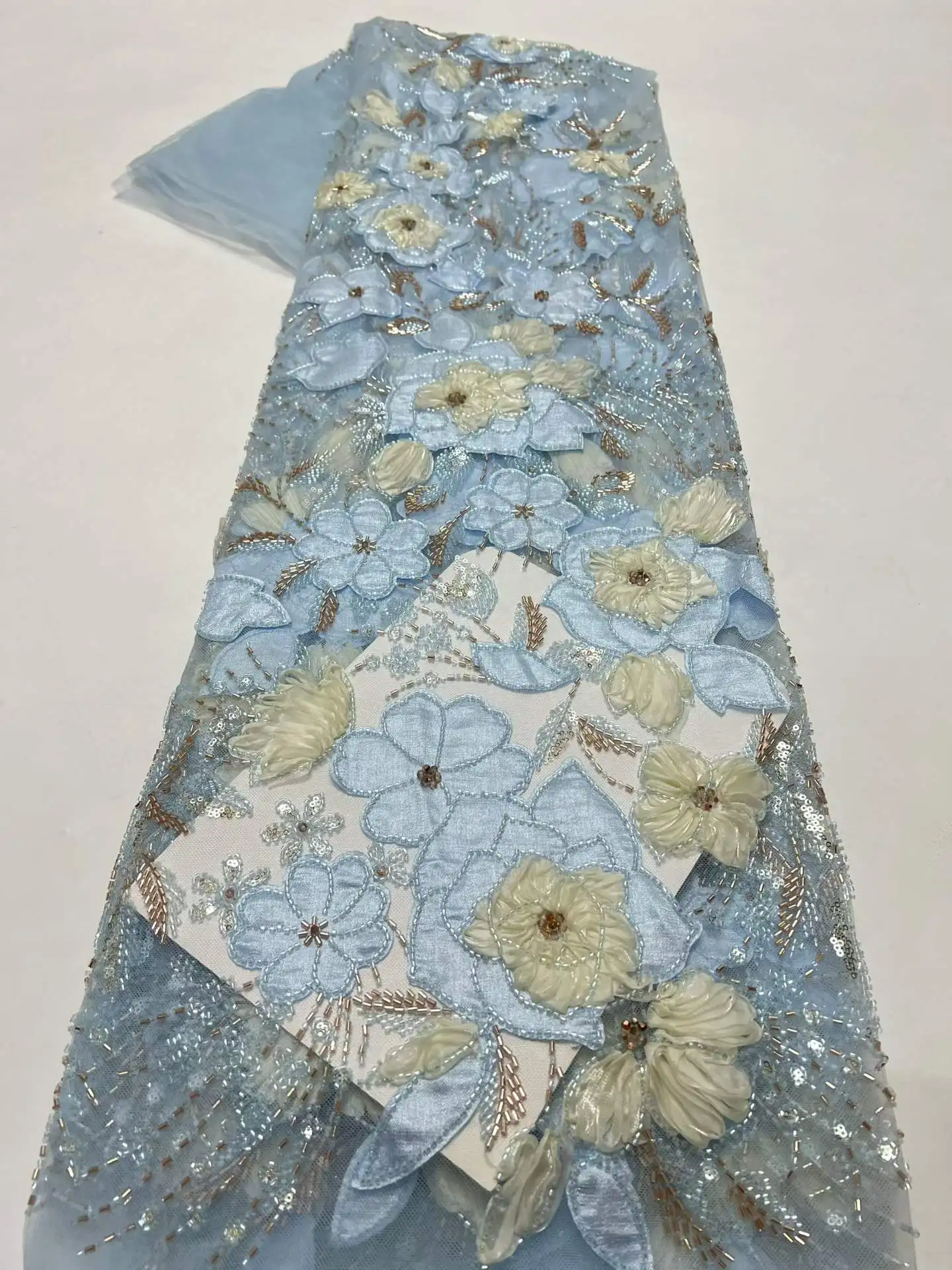 2026 Newest French Tulle Lace Fabric High Quality African Lace Fabric with Beads Embroidery Sequins Lace Fabric for Dress
2026 Newest French Tulle Lace Fabric High Quality African Lace Fabric with Beads Embroidery Sequins Lace Fabric for Dress