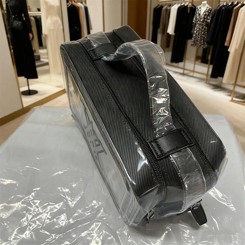 Golf bag storage bag Golf handbag Lightweight Makeup Bag Korean Fashion Golf Supplies double-layer imported fabric 24*12*16 Cm
Golf bag storage bag Golf handbag Lightweight Makeup Bag Korean Fashion Golf Supplies double-layer imported fabric 24*12*16 Cm