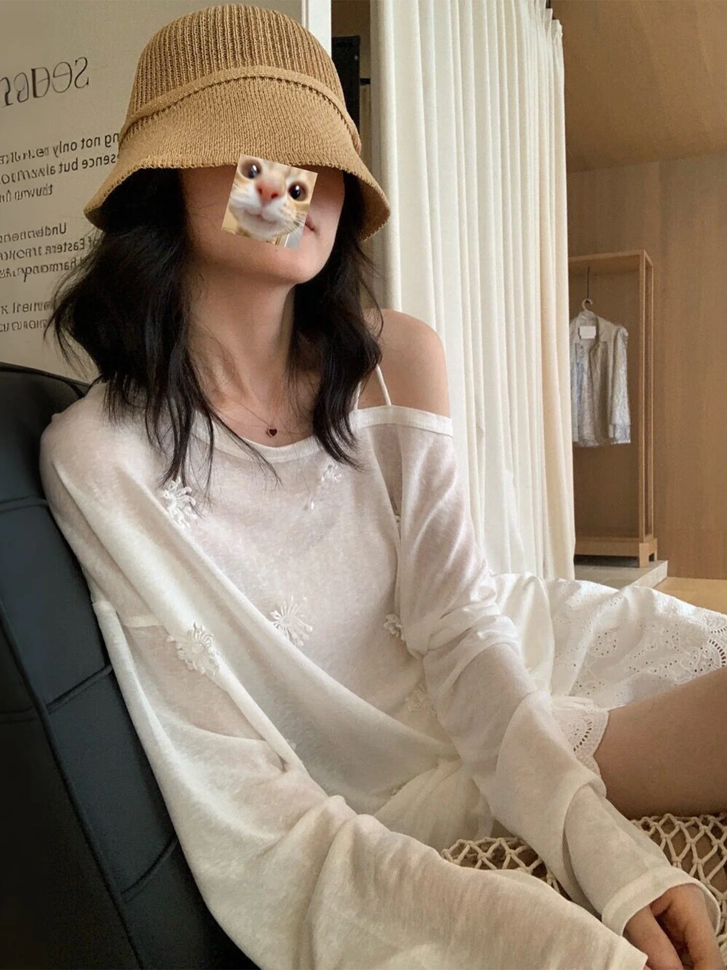 Loose Women's Long Sleeve T-Shirt Summer 2026 Korean Style Side Shoulder Floral Decoration Commute Style Linen Polyester Cotton
Loose Women's Long Sleeve T-Shirt Summer 2026 Korean Style Side Shoulder Floral Decoration Commute Style Linen Polyester Cotton