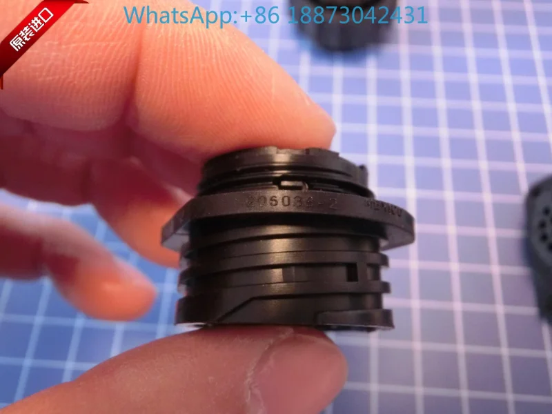 TE/AMP 206038 -2 Розетка серии CPC2 с круглым корпусом 28, гнездо 17-28
TE/AMP 206038 -2 Розетка серии CPC2 с круглым корпусом 28, гнездо 17-28