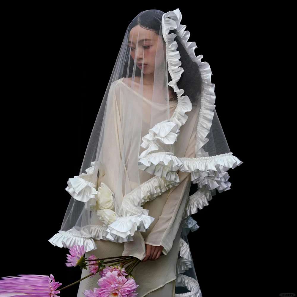 One Layer Tulle Ruffles Bridal Veils Without Comb Fashion Stunning Headwear Bridal Accessories Chic TSWD407
One Layer Tulle Ruffles Bridal Veils Without Comb Fashion Stunning Headwear Bridal Accessories Chic TSWD407