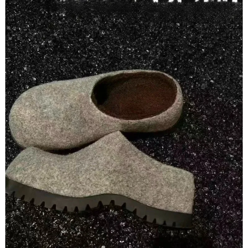 Designer Winter Women's Slippers Wear Round Toe Flannel Closed Toe Women's Slippers Retro Platform Slippers Mules Zapatos Mujer
Designer Winter Women's Slippers Wear Round Toe Flannel Closed Toe Women's Slippers Retro Platform Slippers Mules Zapatos Mujer