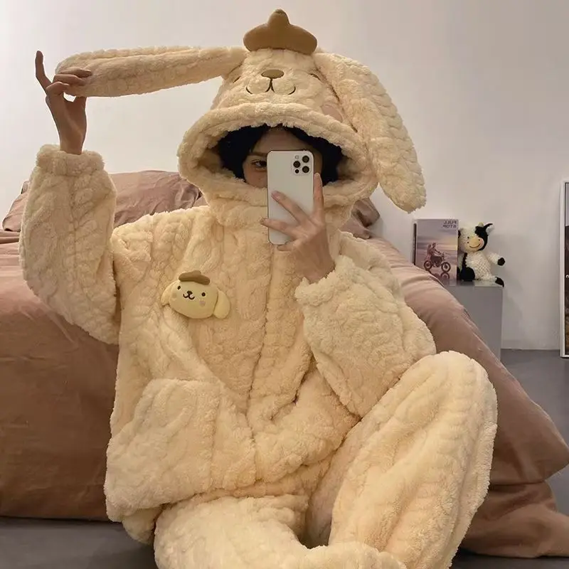 Комплект домашней одежды Kawaii Sanrio Hello Kitty My Melody: женский пижамный костюм с капюшоном на молнии из кораллового флиса с помпонами, утолщенный, в стиле аниме
Комплект домашней одежды Kawaii Sanrio Hello Kitty My Melody: женский пижамный костюм с капюшоном на молнии из кораллового флиса с помпонами, утолщенный, в стиле аниме