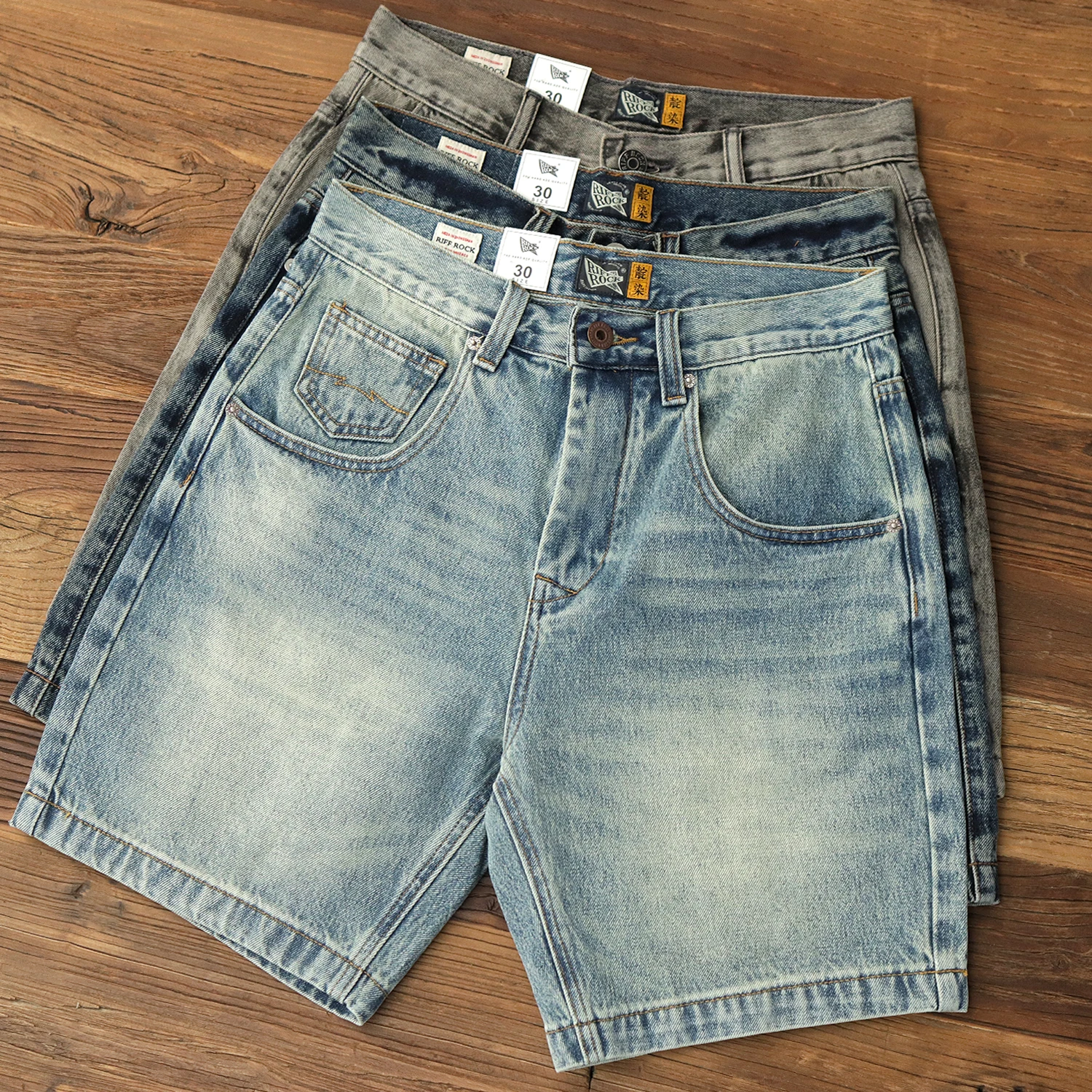 Summer American vintage denim shorts men washed to make old loose straight leg casual quarter pants
Summer American vintage denim shorts men washed to make old loose straight leg casual quarter pants