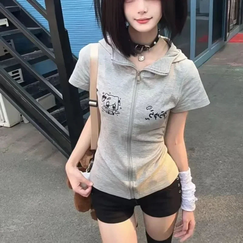 Gray Zip-Up Hoodie Women with Cartoon Print and Hood Short-Sleeve Casual Summer Jacket for Street Style 2025
Gray Zip-Up Hoodie Women with Cartoon Print and Hood Short-Sleeve Casual Summer Jacket for Street Style 2025