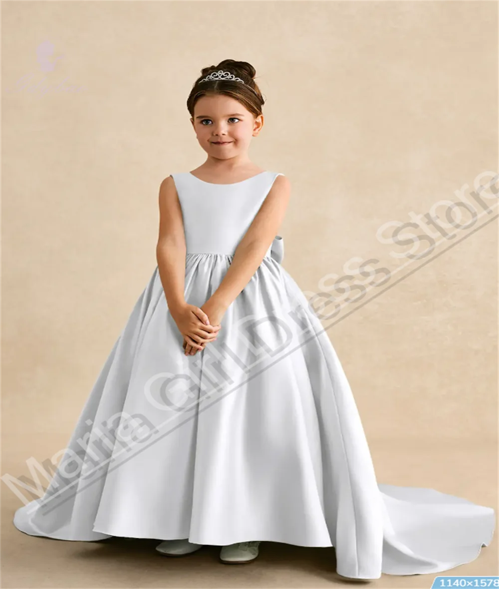 Classic White Satin Elegance Flower Girl Dress For Wedding Sleeveless V Back With Bow Child Birthday Party Gowns
Classic White Satin Elegance Flower Girl Dress For Wedding Sleeveless V Back With Bow Child Birthday Party Gowns