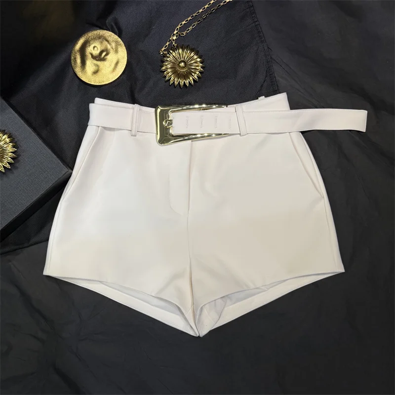 Women's shorts New high waisted slim fit mini pants for summer 2026Metal belt decoration super shorts Skirt shorts mini shorts
Women's shorts New high waisted slim fit mini pants for summer 2026Metal belt decoration super shorts Skirt shorts mini shorts