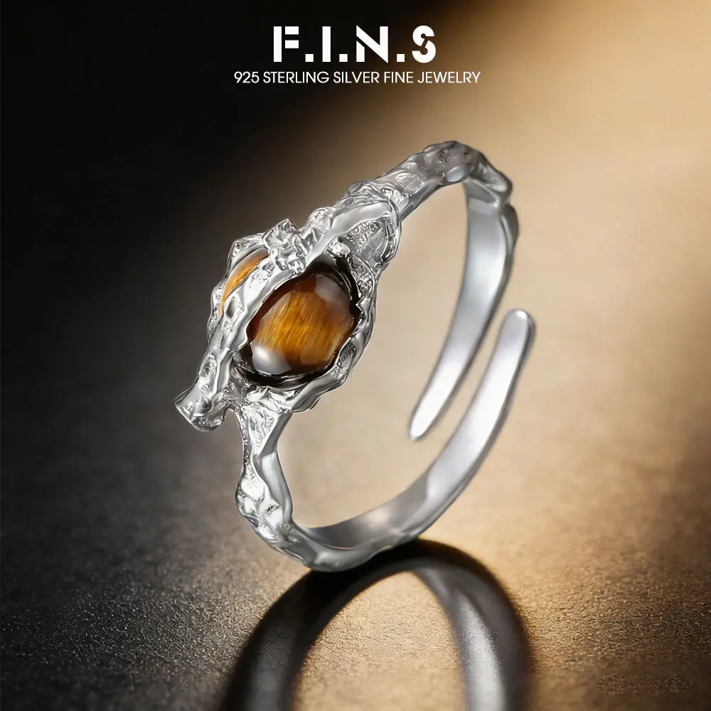 Винтажное кольцо F.I.N.S из стерлингового серебра S925 для женщин, в стиле ретро, с геометрическим круглым камнем «Тигровый глаз», нестандартной формы, изысканное ювелирное украшение
Винтажное кольцо F.I.N.S из стерлингового серебра S925 для женщин, в стиле ретро, с геометрическим круглым камнем «Тигровый глаз», нестандартной формы, изысканное ювелирное украшение