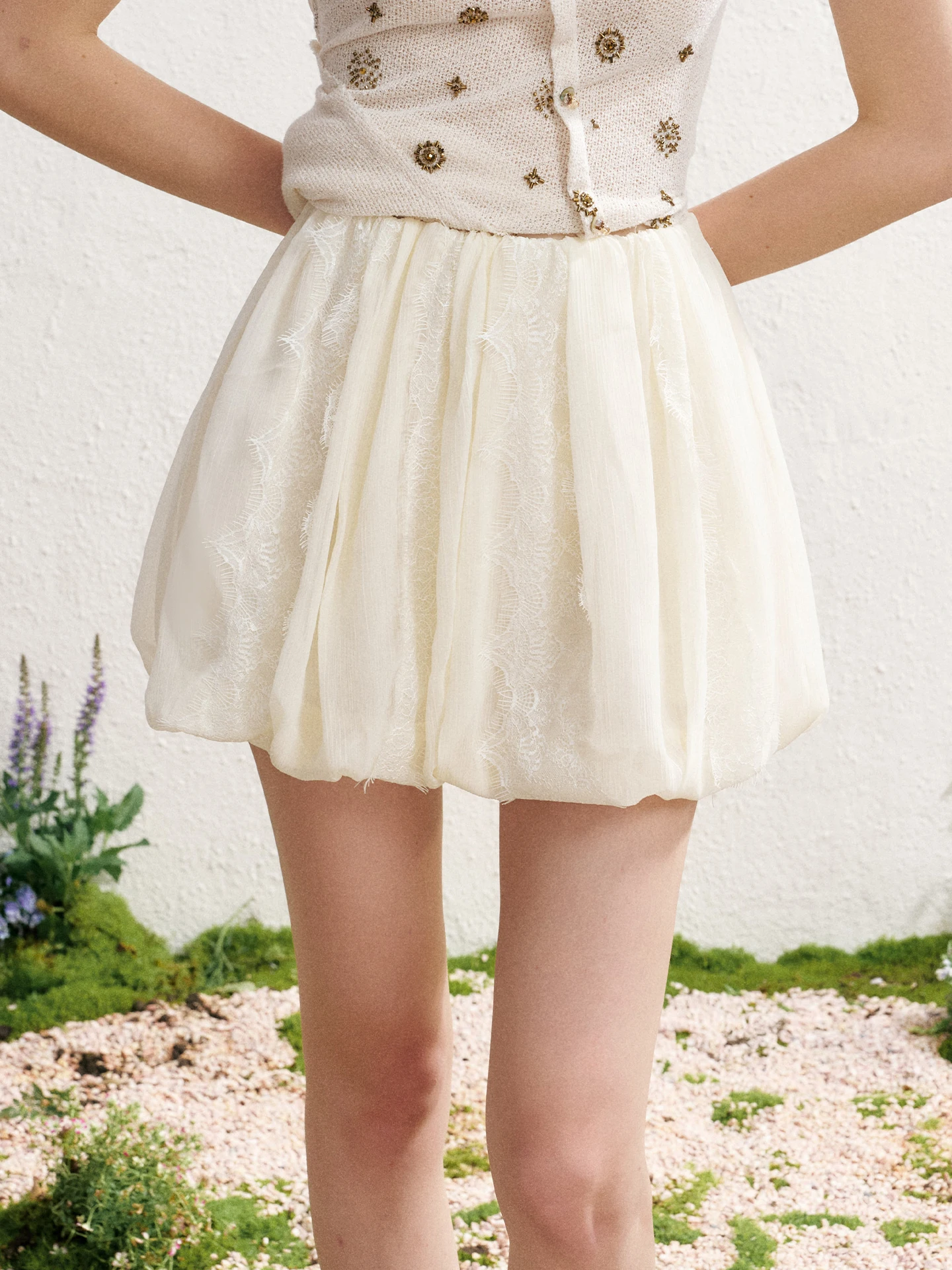 Romantic Gentle High Waist Puffy Flower Skirt Women's Chiffon A-Line Midi Skirt Spring Summer New Arrival Street Style
Romantic Gentle High Waist Puffy Flower Skirt Women's Chiffon A-Line Midi Skirt Spring Summer New Arrival Street Style