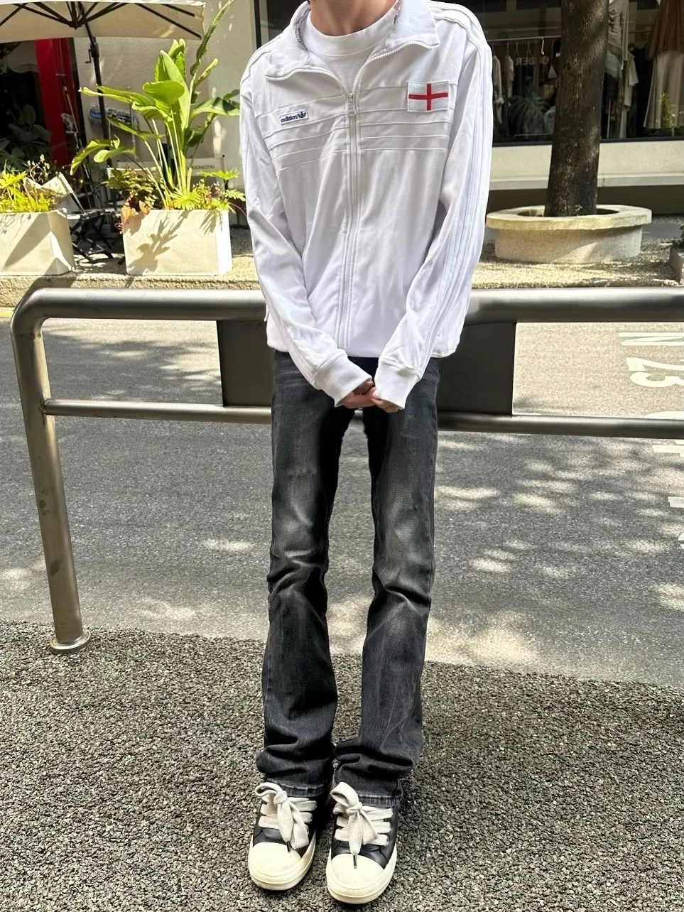 Американские джинсы Cleanfit57 в стиле ретро с узором в виде молнии, эластичные, мужские, слегка расклешенные, облегающие, длинные брюки
Американские джинсы Cleanfit57 в стиле ретро с узором в виде молнии, эластичные, мужские, слегка расклешенные, облегающие, длинные брюки