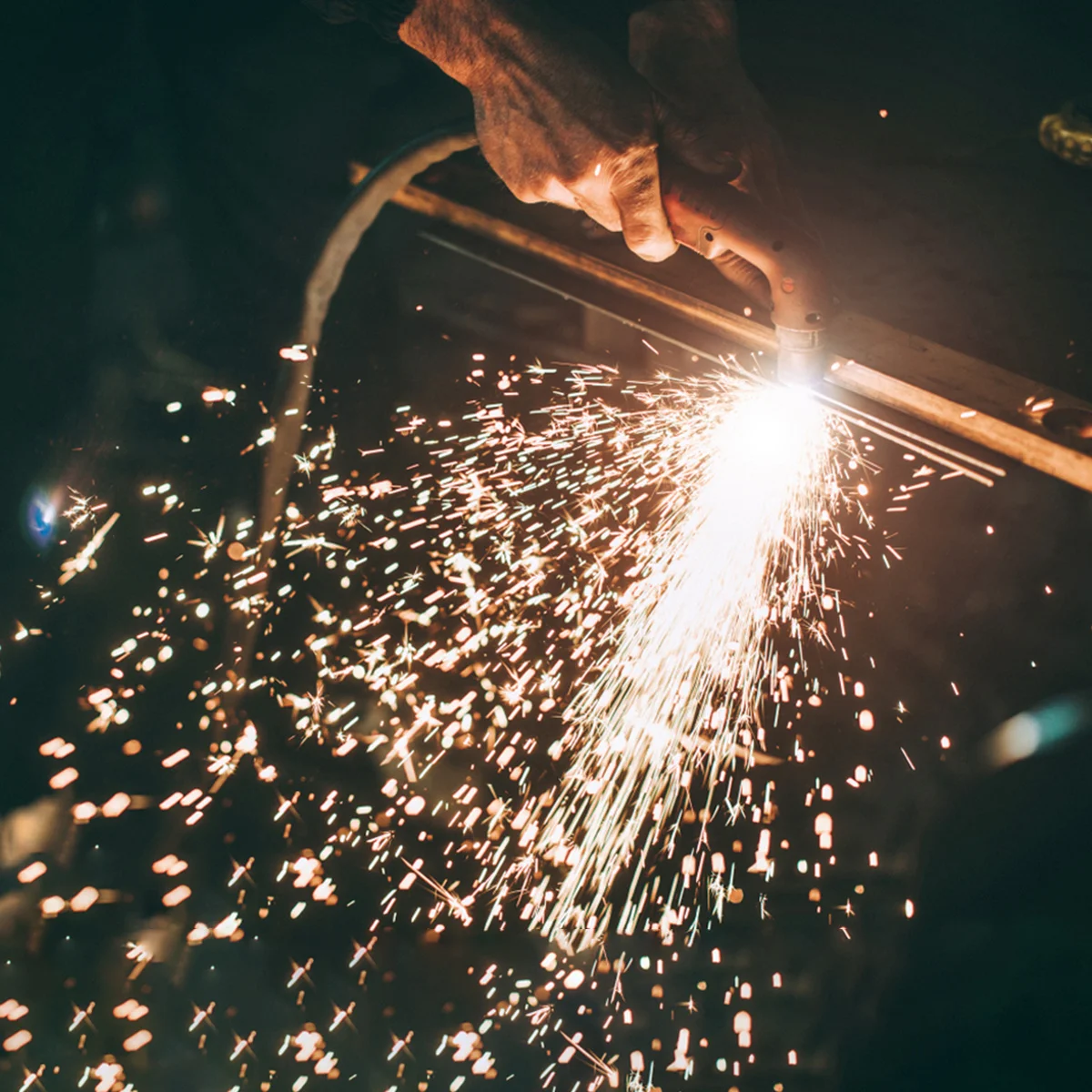 30Pcs Plasma Cutter Consumable Kit 40A Lengthened Electrode Nozzle Set for Plasma Machine Replacement Parts Smooth Glossy
30Pcs Plasma Cutter Consumable Kit 40A Lengthened Electrode Nozzle Set for Plasma Machine Replacement Parts Smooth Glossy