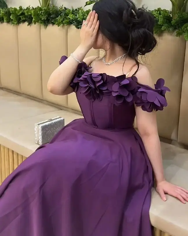 Vintage Purple Satin Prom Dresses Off The Shoulder Pleaed Flowers Ankle Length Simple Party Gowns Evening Dresses
Vintage Purple Satin Prom Dresses Off The Shoulder Pleaed Flowers Ankle Length Simple Party Gowns Evening Dresses