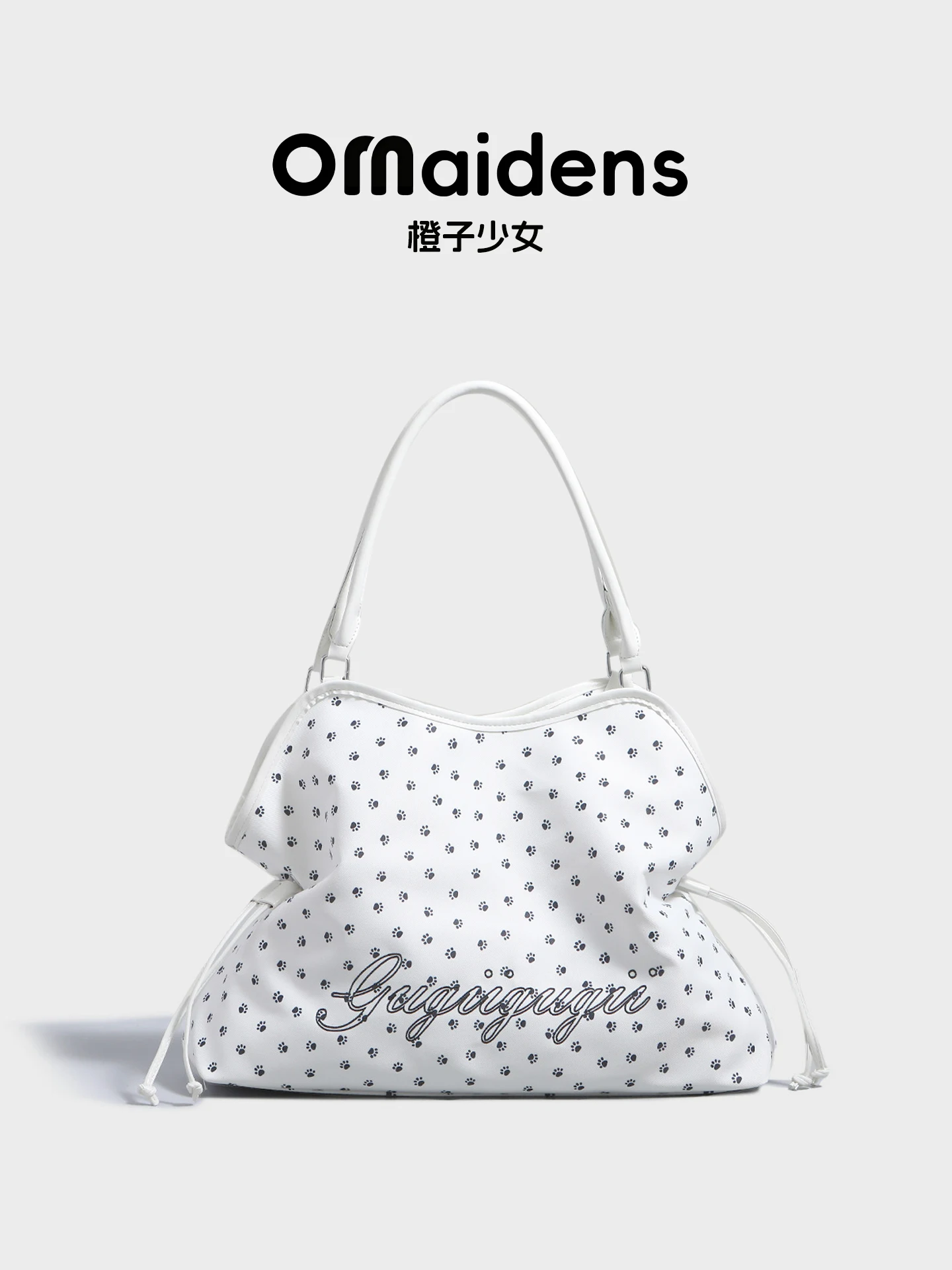Large Capacity Drawstring Shoulder Tote Bag Women's Class Black White Polka Dot Orange Girl Korean Style Summer Bag
Large Capacity Drawstring Shoulder Tote Bag Women's Class Black White Polka Dot Orange Girl Korean Style Summer Bag
