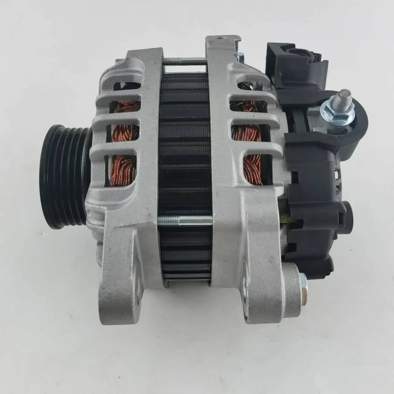 Car Alternator 8400255 8400339 3730003350 3730003355 3730003800 3730003805 Fits Hyundai I10 Accent I20 I30
Car Alternator 8400255 8400339 3730003350 3730003355 3730003800 3730003805 Fits Hyundai I10 Accent I20 I30