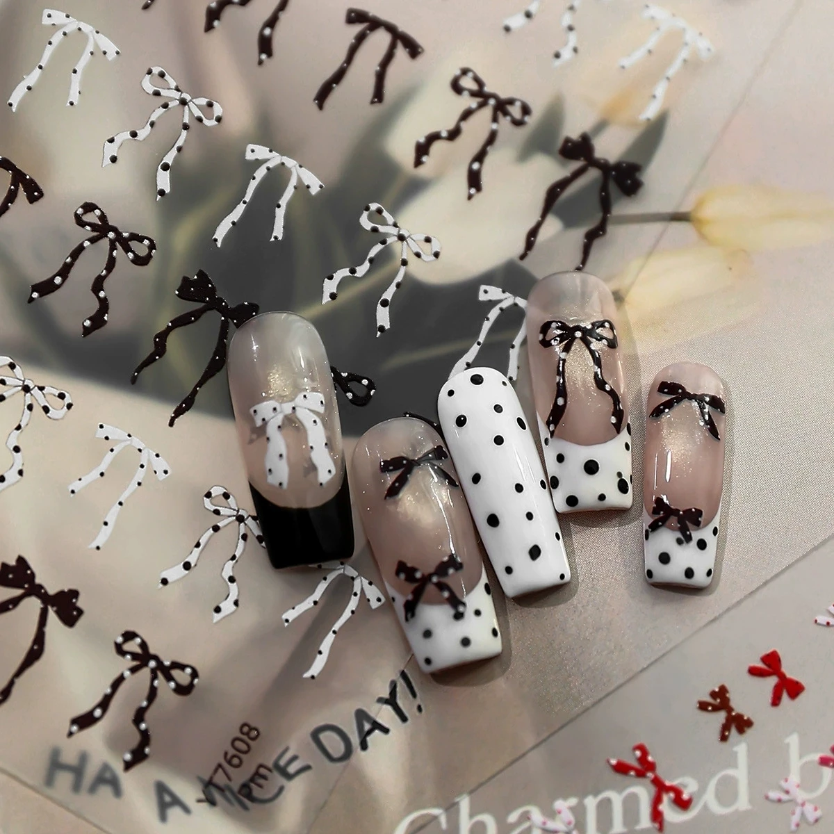 Наклейки для ногтей MINKYS Dopamine Polka Dot Bow Flat: милые самоклеящиеся стикеры для дизайна ногтей своими руками
Наклейки для ногтей MINKYS Dopamine Polka Dot Bow Flat: милые самоклеящиеся стикеры для дизайна ногтей своими руками