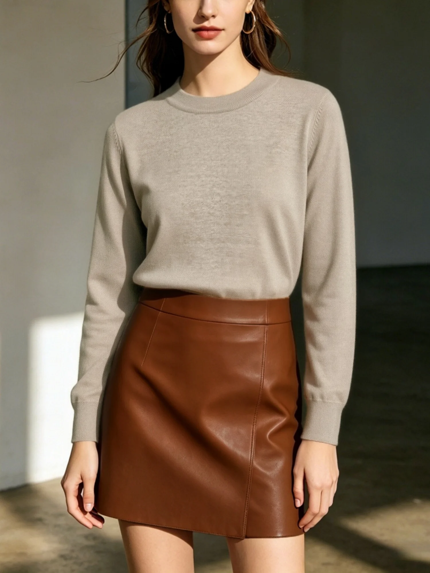 Spring and Autumn New Basic Round Neck Knitted Sweater Women's Solid Color Slim Fit Long Sleeve Base Sweater Versatile Top Gift
Spring and Autumn New Basic Round Neck Knitted Sweater Women's Solid Color Slim Fit Long Sleeve Base Sweater Versatile Top Gift
