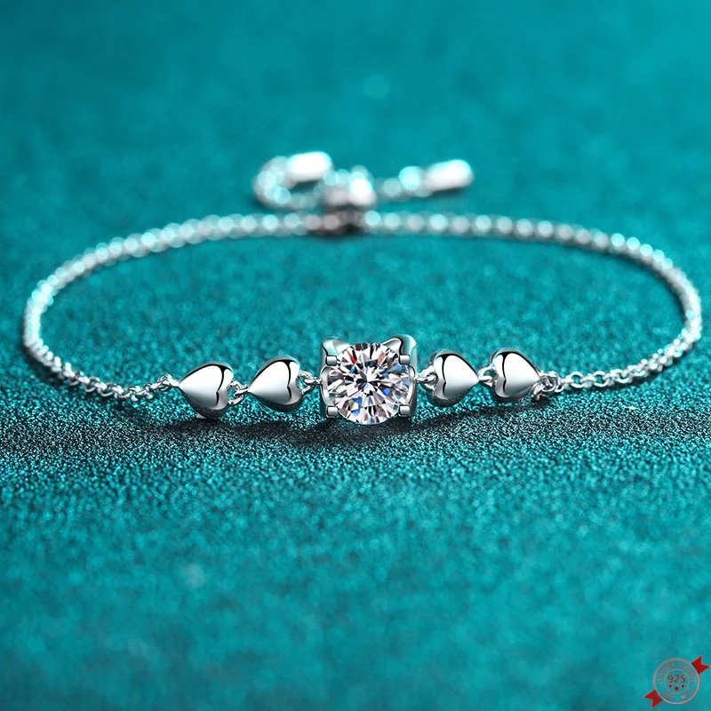 1.0ct Moissanite S925 Sterling Silver Bracelets for Women Plated Pt950 Heart Shaped O-chain Lover's Gift Jewelry Wholesale
1.0ct Moissanite S925 Sterling Silver Bracelets for Women Plated Pt950 Heart Shaped O-chain Lover's Gift Jewelry Wholesale