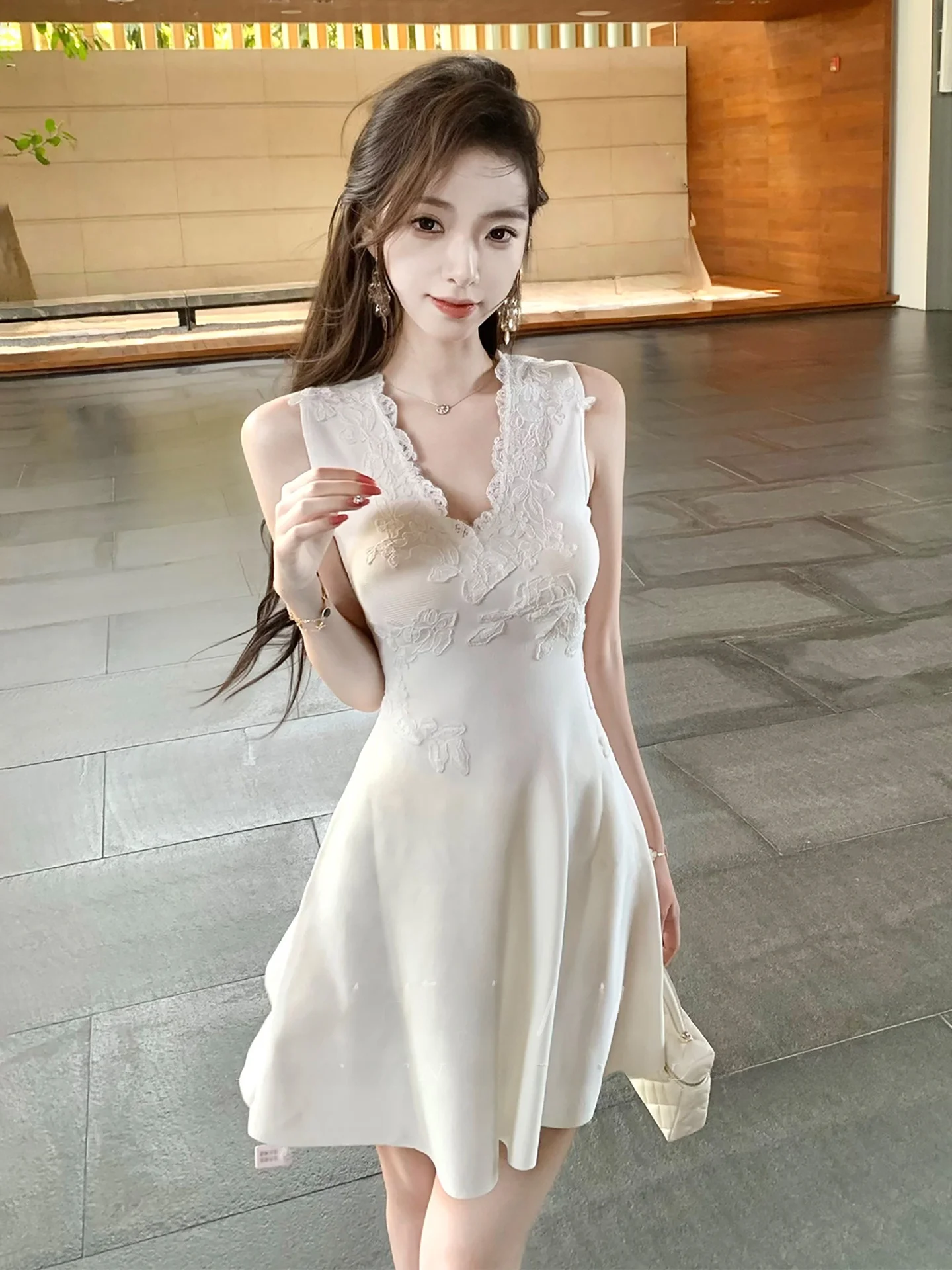 Slimming A-Line Short Dress Lace V-Neck Sleeveless Women's Fashion French Style Casual Outdoor Party Wear Home Comfort
Slimming A-Line Short Dress Lace V-Neck Sleeveless Women's Fashion French Style Casual Outdoor Party Wear Home Comfort