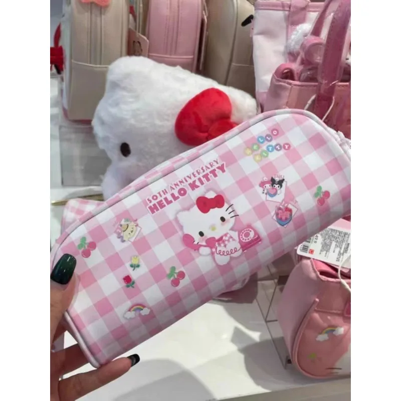 Miniso Bag Hello Kitty Novel Large Zipper Fashion Delicate NEW Pencil Case Student High-capacity Cartoon Printing Storage Bag
Miniso Bag Hello Kitty Novel Large Zipper Fashion Delicate NEW Pencil Case Student High-capacity Cartoon Printing Storage Bag