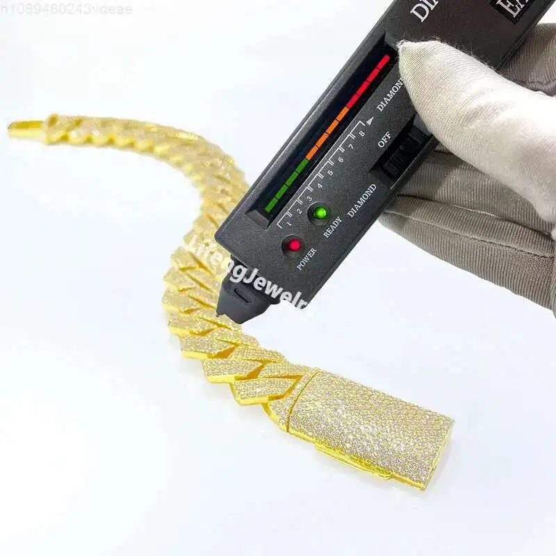 Luxury Custom Men's HipHop Iced Out Cuban Chain Gold Plated VVS Moissanite Diamond Fine Jewelry Bracelets Miami Cuban Link Chain
Luxury Custom Men's HipHop Iced Out Cuban Chain Gold Plated VVS Moissanite Diamond Fine Jewelry Bracelets Miami Cuban Link Chain