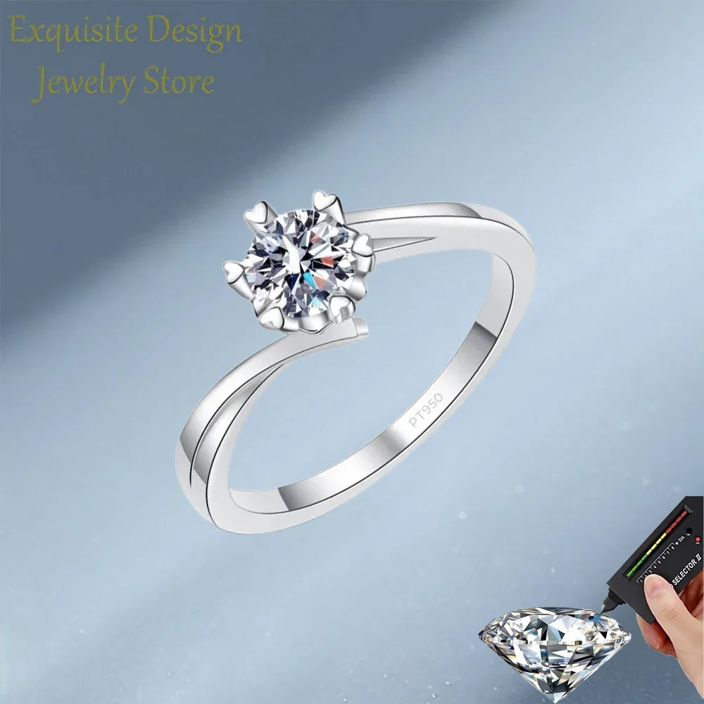 Изысканный дизайн, сверкающее кольцо со снежинкой из муассанита 0,3/0,5 карата, платиновые кольца PT950 с шестью зубцами для милой свадьбы девушки
Изысканный дизайн, сверкающее кольцо со снежинкой из муассанита 0,3/0,5 карата, платиновые кольца PT950 с шестью зубцами для милой свадьбы девушки